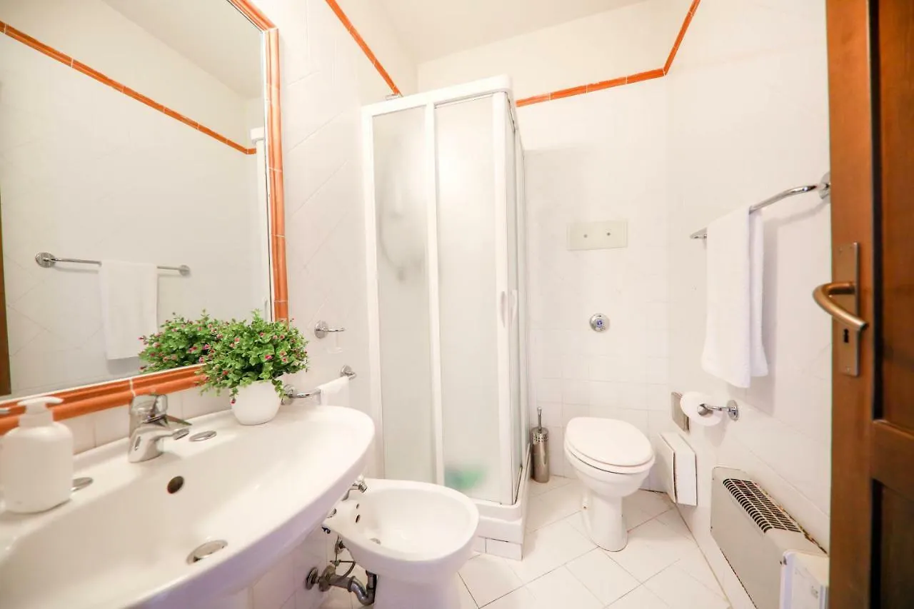 Kelly Apartments Cefalù Italia